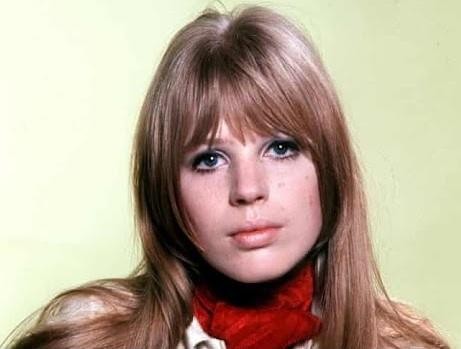Zdjęcie klasztornej szkoły św. Józefa w Reading, do której uczęszczała Marianne Faithfull.